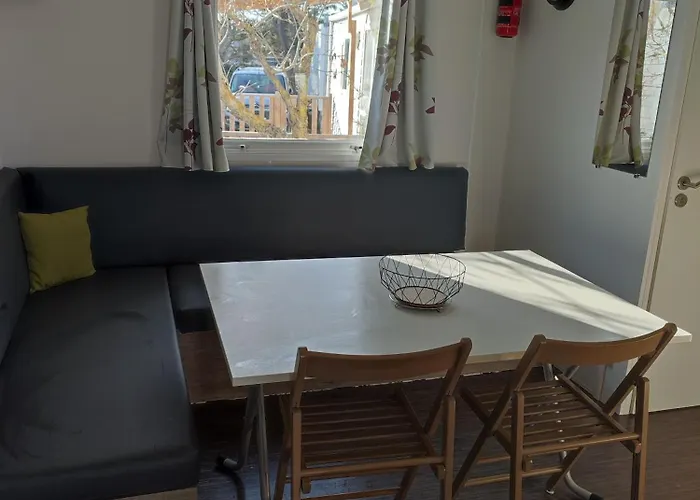 Mobil Пор-ла-Нувель