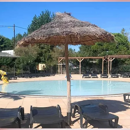 Les Sables Du Midi, Agreable Mobilhome 6 Personnes Campsite